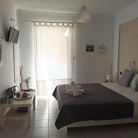 Heras Garden Apartment *