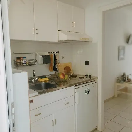 Heras Garden Apartment *