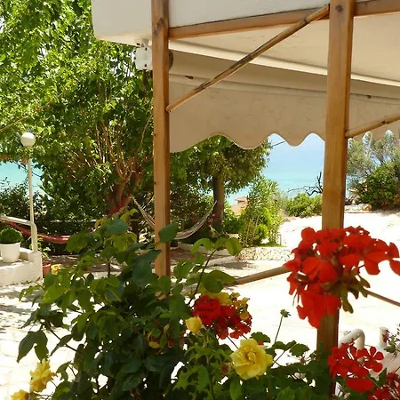 Apartment Heras Garden Vasiliki