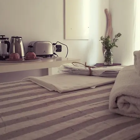 Heras Garden Apartment *