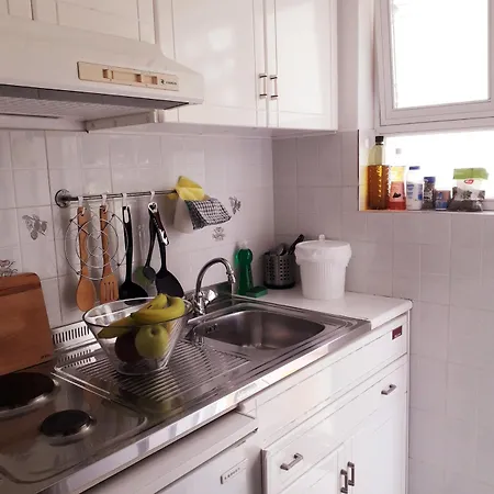 Heras Garden Apartment *