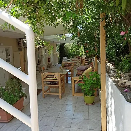 Heras Garden * Vasilikí