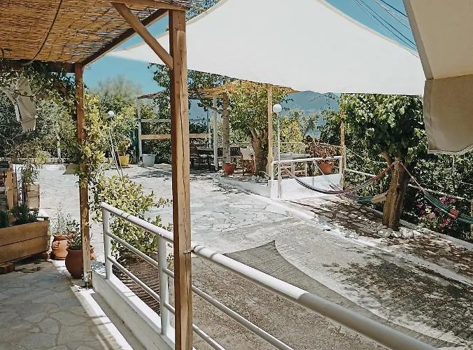 Heras Garden * Vasiliki (Lefkada)